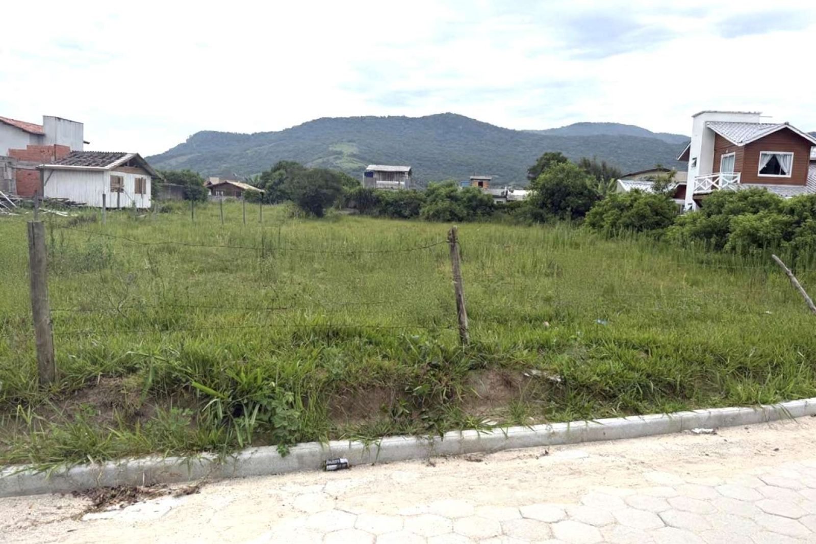 13FE3159-B2B6-4FD2-B164-E08397A88534