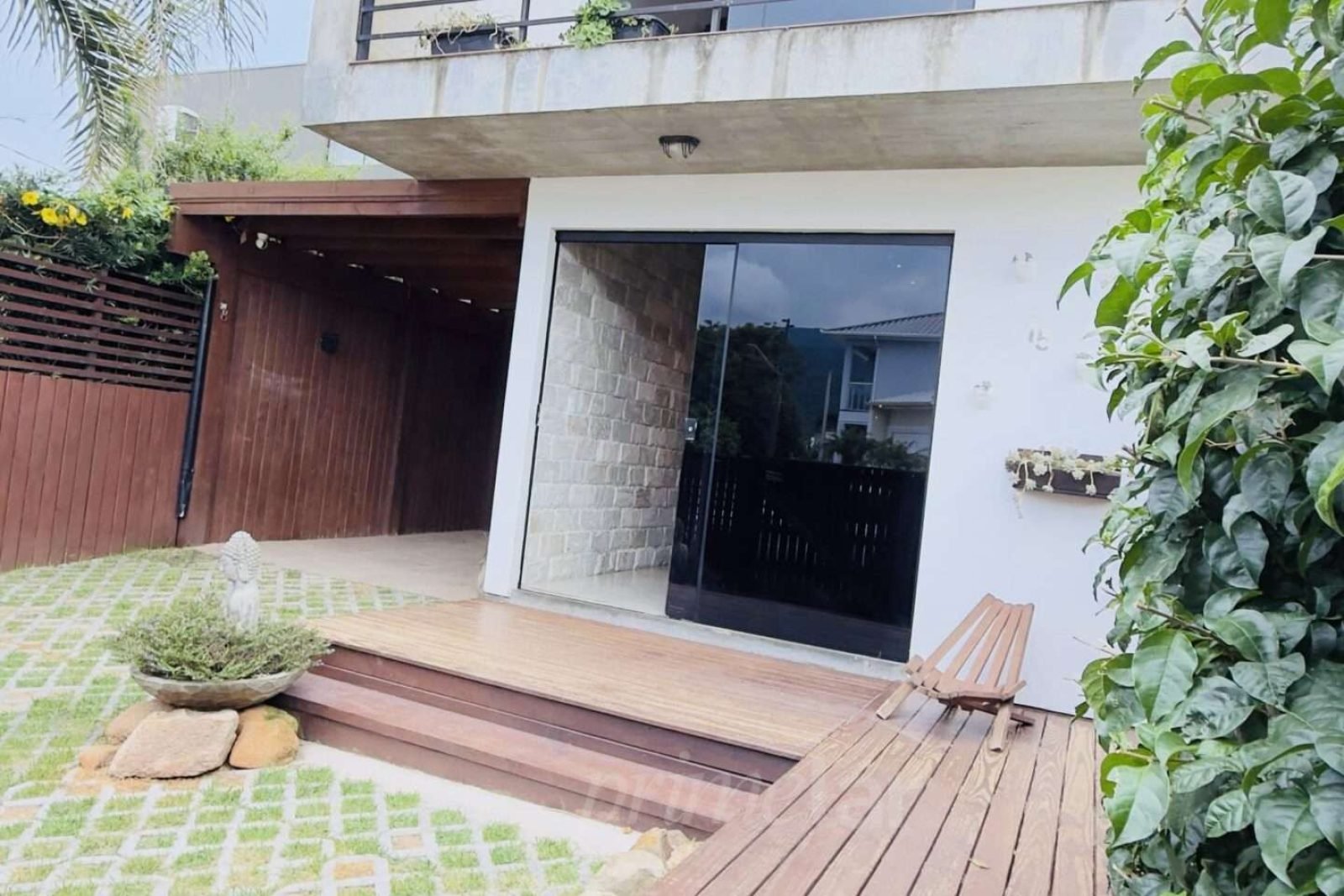 1b30961e-6d6f-4c62-b326-7f42ed08d570