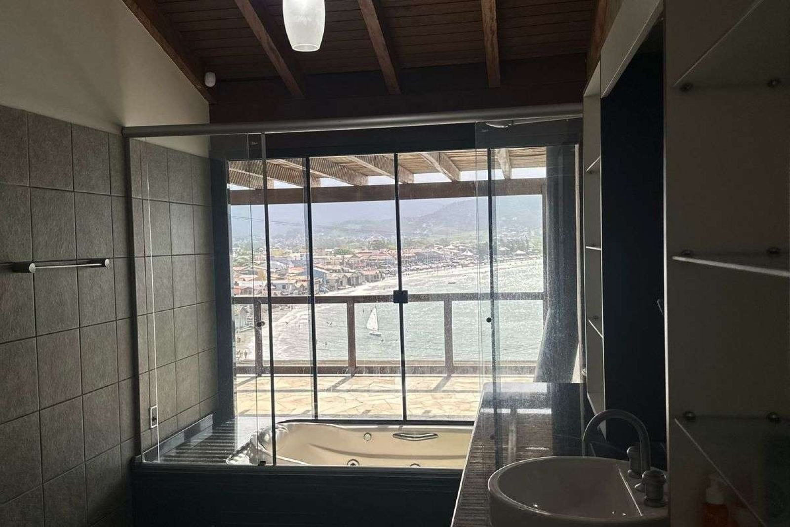 9fd54e13-de18-4798-9bc0-13095692e193