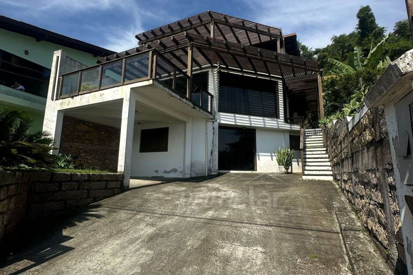 a4223ff8-a9da-41ab-a9d5-2a426aceab56