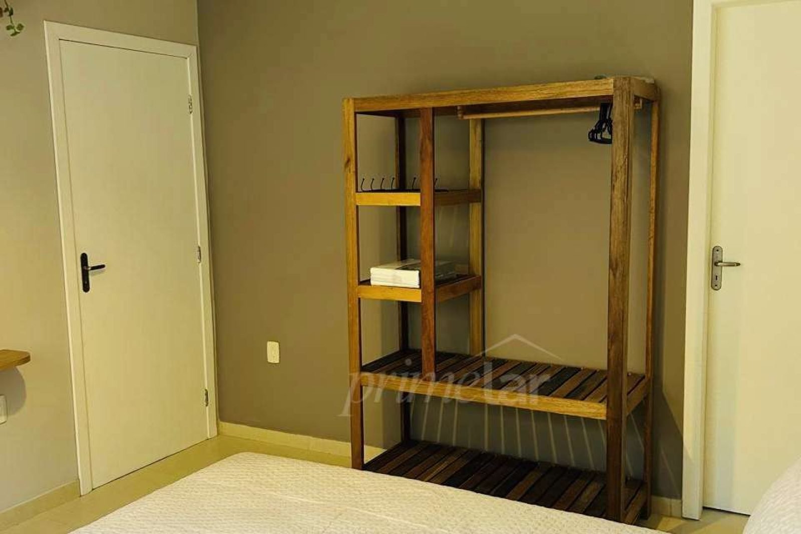 ab72bbc9-8a75-44ab-b6b8-127360f45706