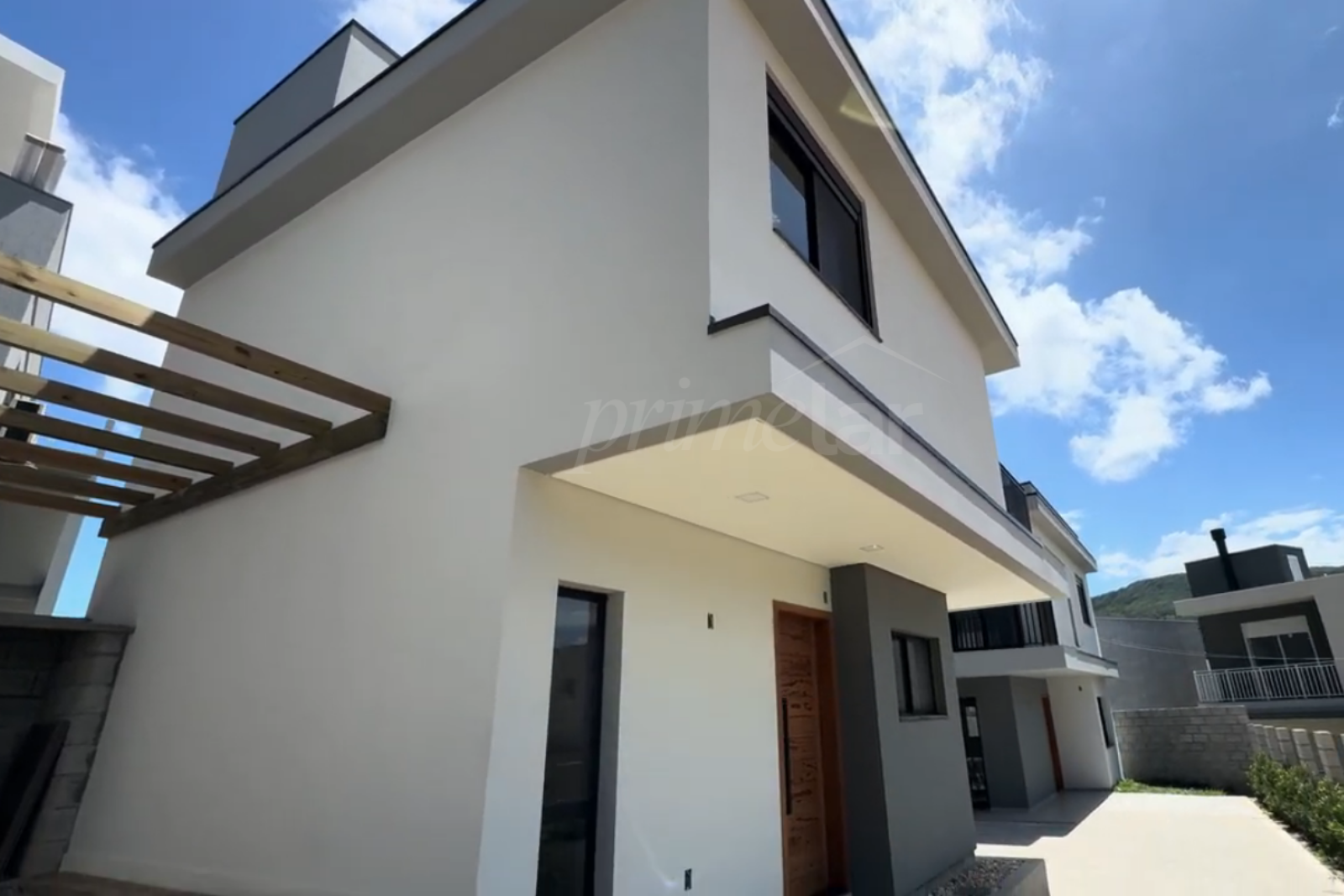 casa 0001 - 1600x1067 e youtube prime lar