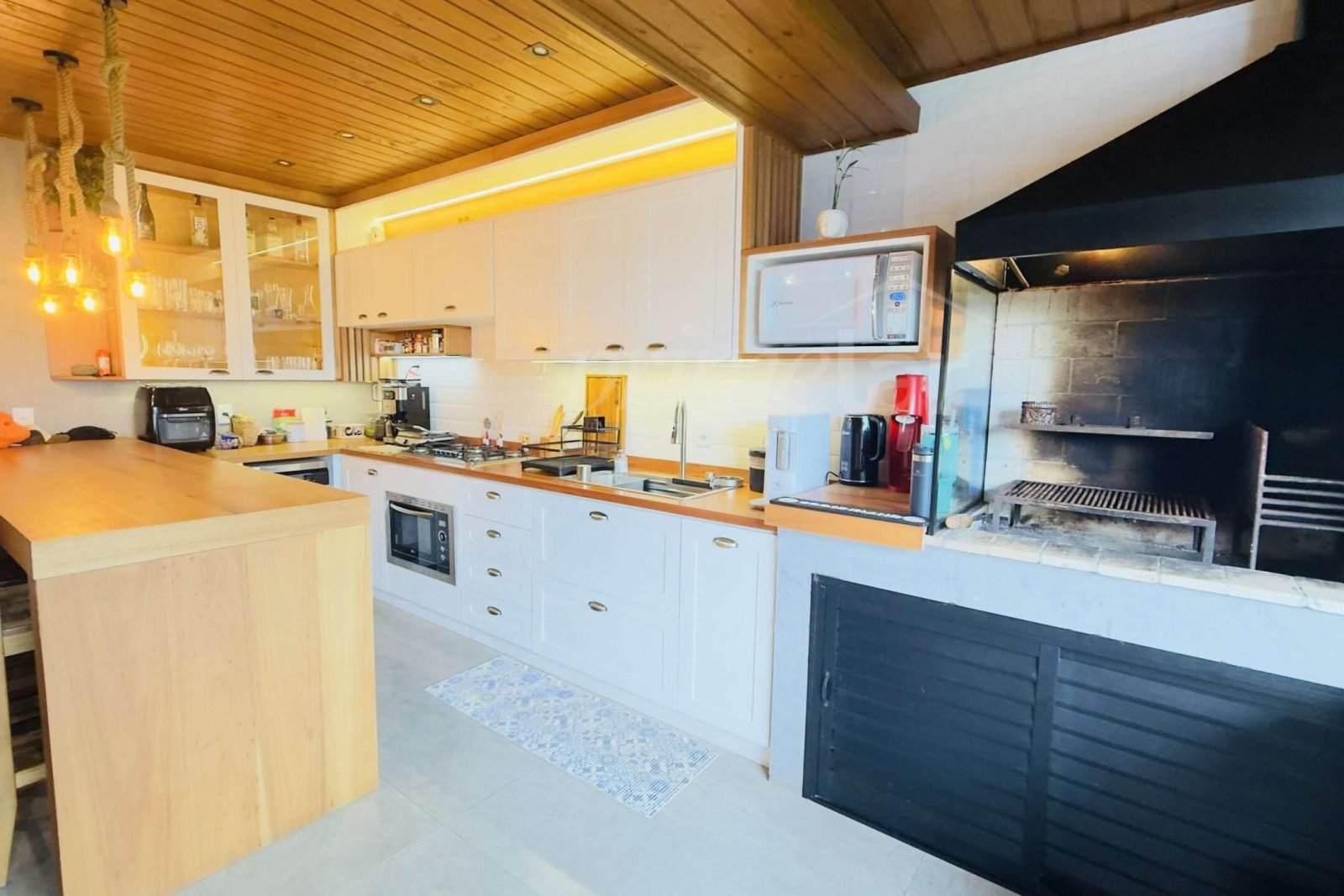 cd0c33d6-c912-44a2-a13d-05eb70d83623