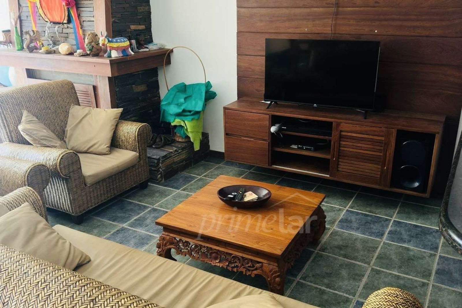 e9c9bdbc-1b49-440a-b169-fedf41002328