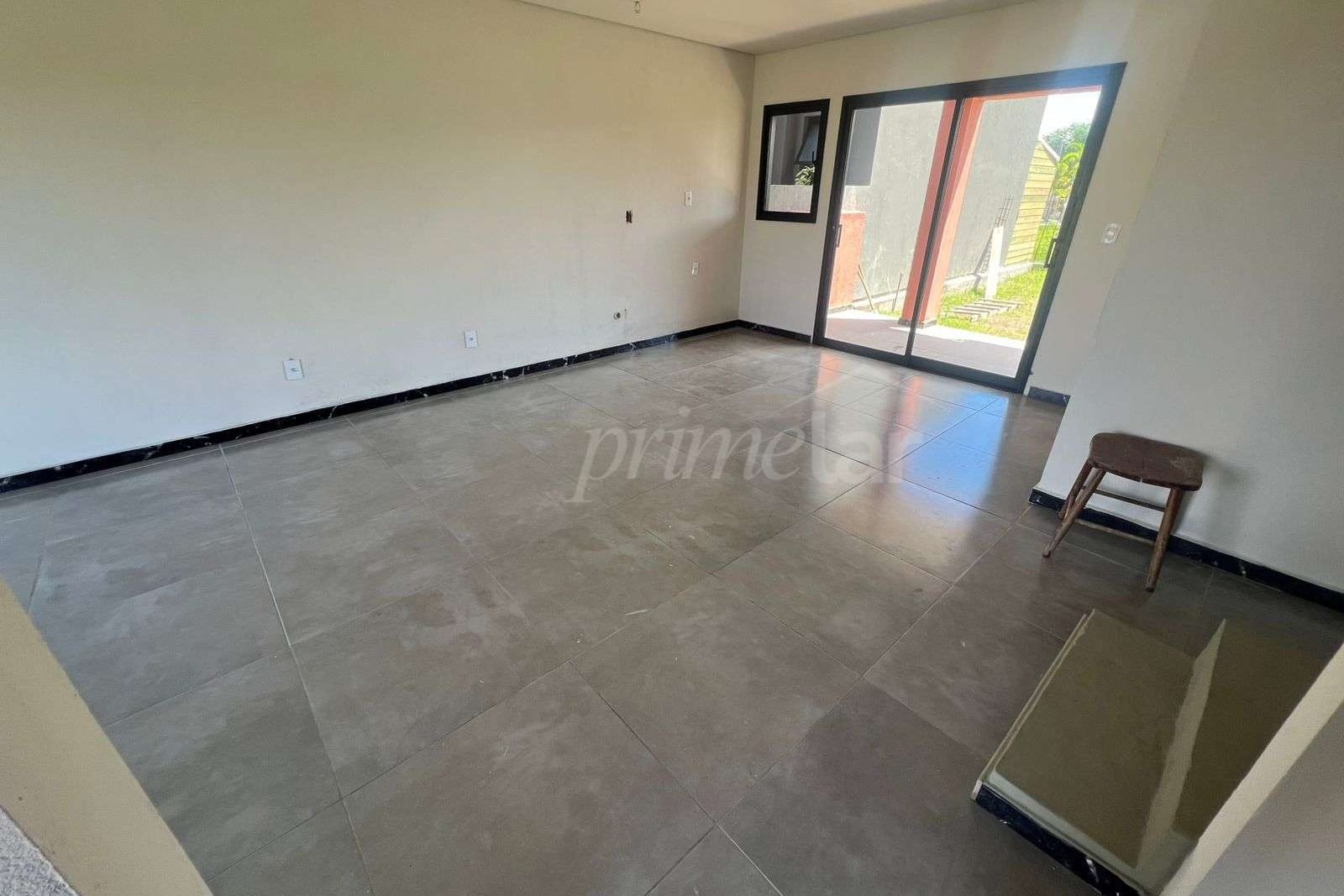 fe5c5b57-1943-4f05-91d1-48ba84211bf0